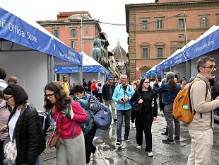 svuota-la-cantina-in-piazza