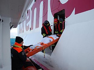 incendio-a-bordo-e-sbarco-feriti-esercitazione-a-livorno