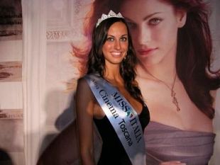 a908141252-per-gaia-il-titolo-di-miss-cinema-toscana