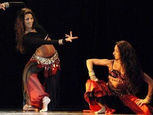 a708301321-san-salvi-luogo-delle-differenze-venerdi-31-agosto-alle-ore-2130-serata-di-danza-araba