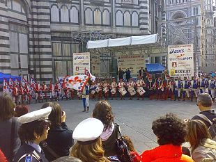 b005091356-guardafirenze-2010-38ma-edizione