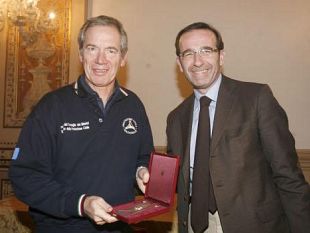 b002101509-dalla-procura-di-firenze-avviso-di-garanzia-a-bertolaso