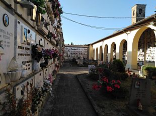 la-tomba-di-montale-non-si-tocca-onorati-che-sia-sepolto-da-noi-il-comune-rassicura-firenze