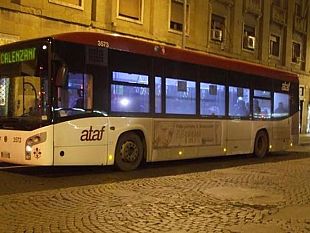 in-bus-senza-mascherina-cercano-di-aggredire-lautista-che-li-richiama