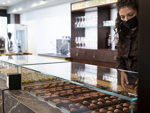 cortese-cafe-900-nuova-pasticceria-crudista-a-firenze