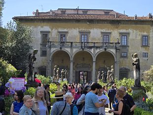 inaugurata-la-nona-edizione-di-firenze-flower-show