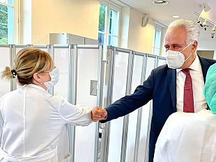 giani-vuole-convincere-i-250000-toscani-ancora-non-vaccinati