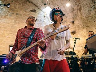 jovanotti-tra-cortona-e-la-campagna-toscana