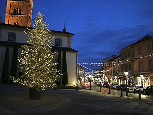 si-accendono-le-luci-di-natale-sulla-toscana