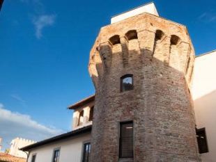 a-empoli-un-palazzo-che-e-una-leggenda