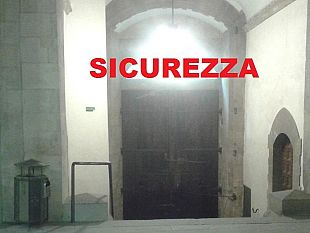palazzo-vecchio-chiuso-tornano-anche-i-metal-detector