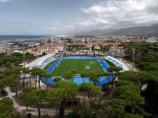 lo-stadio-di-viareggio-riapre-dopo-7-anni