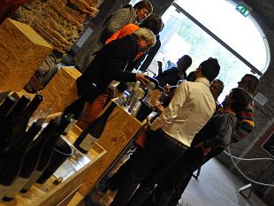 produttori-da-tutto-il-mondo-per-la-terracotta-e-il-vino-2016