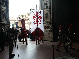 dante-per-il-25-marzo-restaurato-il-cenotafio-a-santa-croce