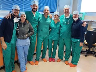 chirurgia-digestiva-operazione-a-ponte-a-niccheri-live-in-15-paesi