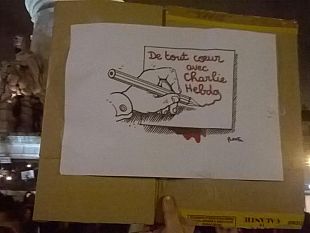 attentato-charlie-hebdo-firenze-in-piazza-ognissanti