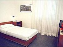 b210232104-equitalia-centro-nessun-errore-nel-pignoramento-all-hotel-di-pescia