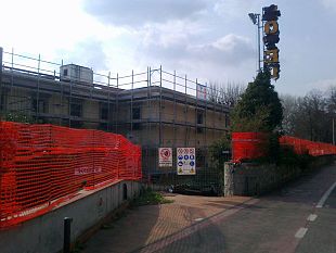 b202071612-hotel-ville-sull-arno-la-burocrazia-di-renzi-chiude-l-albergo-di-bellariva