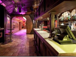 b302181519-martedi-insolito-per-firenze-beach-party-in-pieno-centro-storico