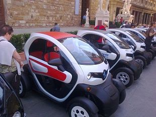 b303011609-renault-chiude-a-firenze-50-dipendenti-senza-lavoro