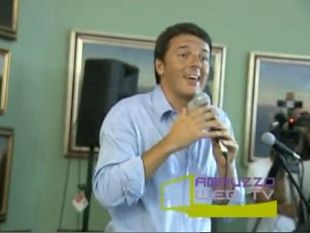 b209012354-renzi-a-vasto-per-una-nuova-foto-il-video-dell-intervento