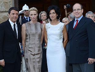 b210102105-renzi-incontra-a-palazzo-vecchio-i-principi-alberto-ii-e-charlene-di-monaco