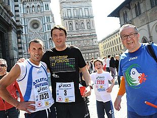 b105082131-39-guardafirenze-2011-al-traguardo-basile-e-megli-classe-66