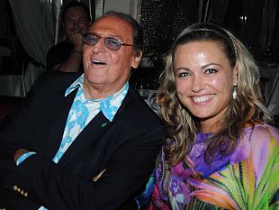 b009141436-versilia-ad-arbore-il-premio-satira-politica-alla-carriera