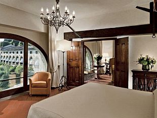 b310172158-villa-san-michele-fra-gli-hotel-piu-belli-del-mondo-per-conde-nast-traveler