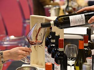 a-firenze-vetrine-del-vino-toscano-buywine-e-anteprime-di-toscana