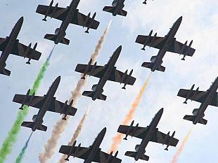 le-frecce-tricolori-sopra-il-cielo-del-mugello