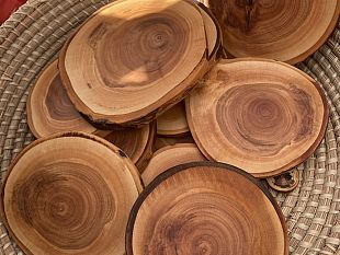 la-fierucola-dei-legnaioli-in-piazza-ognisaniti-domenica-28-aprile