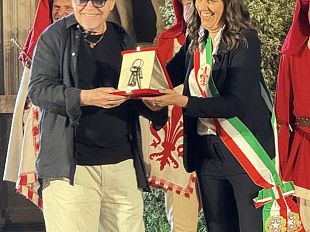 cerimonia-per-vasco-rossi-tanti-fiorentini-delusi