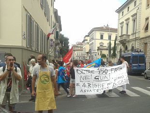 supermercato-chiude-e-i-dipendenti-a-sorpresa-devono-fare-linventario