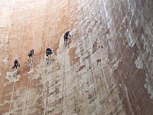 geotermia-spettacolare-intervento-con-edilizia-acrobatica