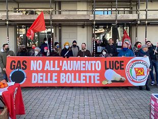 rifondazione-e-spc-in-piazza-contro-il-caro-bollette