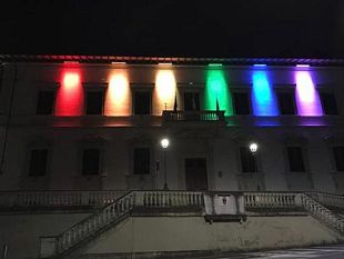 ucraina-larcobaleno-della-pace-illumina-bagno-a-ripoli