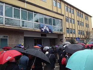 valditara-oggi-pomeriggio-il-flash-mob-in-difesa-della-preside-savino