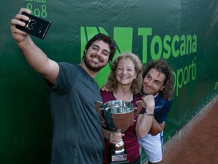 trungelliti-il-cocco-di-mamma-e-nonna-vince