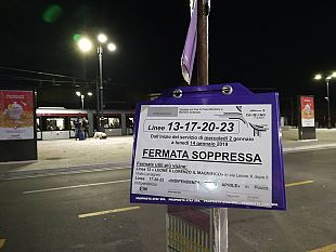 tramvia-e-bus-alla-fortezza-da-basso-la-fermata-provvisoria-e-anche-soppressa