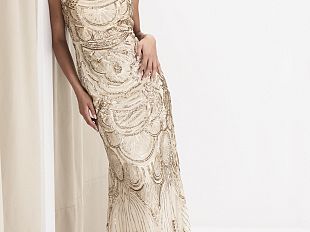 sfilata-alla-champagnerie-chez-moi-di-pietrasanta-per-cinzia-diddi