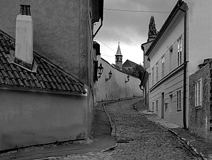 a903241933-praga-1983-1988-mostra-fotografica-di-francesco-jappelli-dal-3-al-28-aprile-2009-all-auditorium-al-duomo