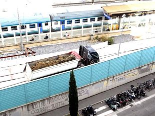 siamo-alle-solite-camion-tav-scoperti