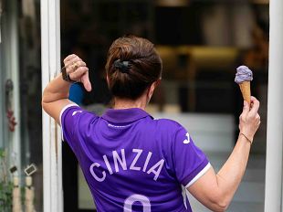 firenze-si-tinge-di-viola