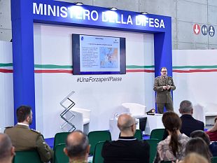 esercito-italiano-igm-a-torino-per-il-salone-del-libro