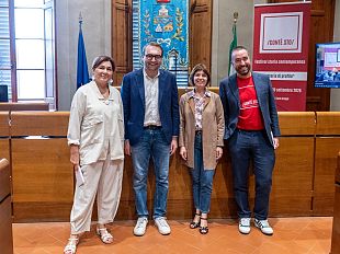guardare-la-storia-di-lato