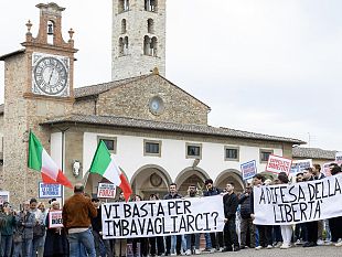impruneta-sit-in-dalla-parte-dei-consiglieri-franchi-e-zoppini