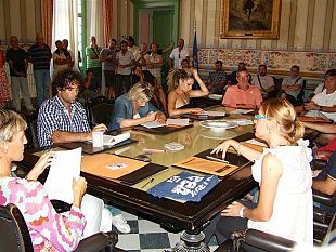 b108251518-con-giro-di-vite-l-arte-occupa-la-fabbrica