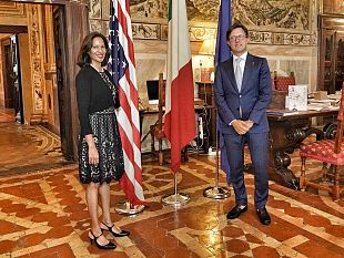 ragini-gupta-la-nuova-console-degli-stati-uniti-accolta-a-palazzo-vecchio