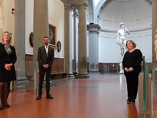 luca-bizzarri-ospite-della-galleria-dellaccademia-di-firenze